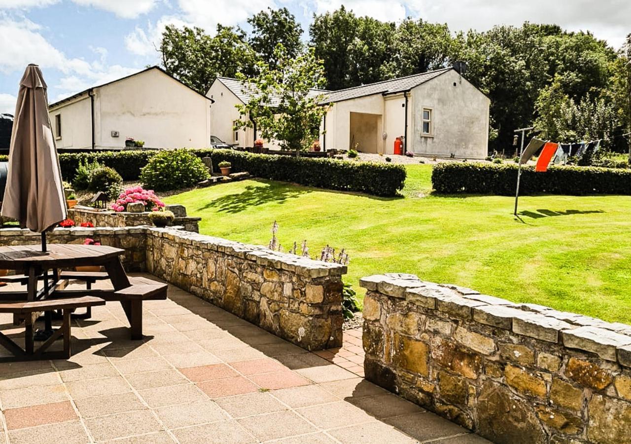 Moat Holiday Rental Lisnaskea Buitenkant foto